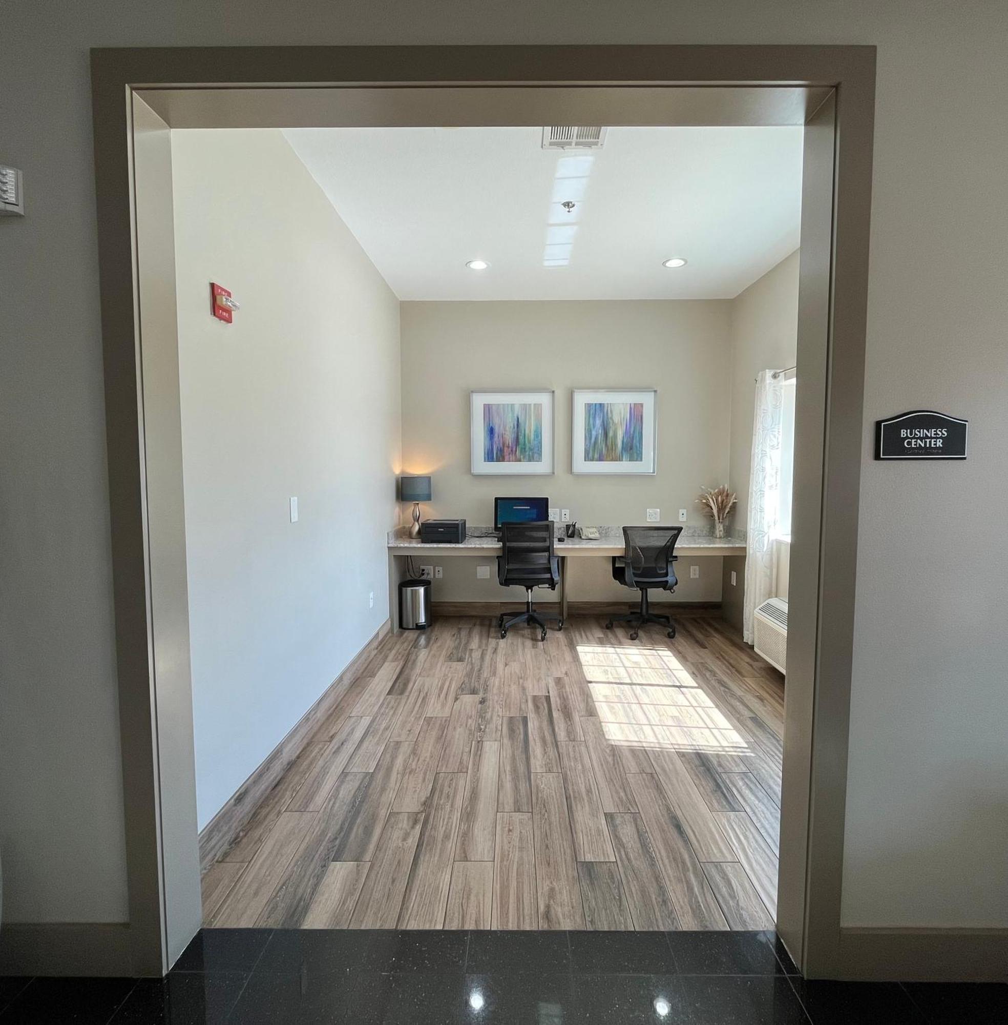 Best Western Inn & Suites Cleveland Exterior foto